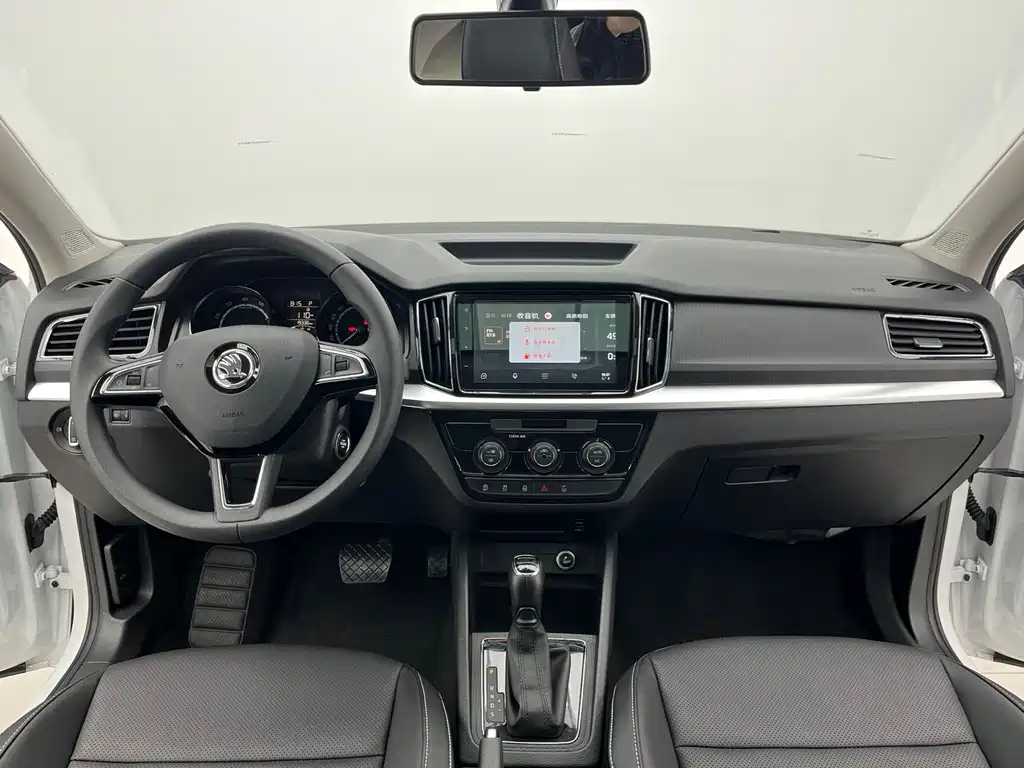 Komic 2023 facelift 1.5L automatic comfort version купить на сайте DeffCars