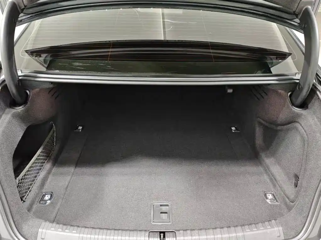 Audi A6L 2019 45 TFSI quattro exclusive dynamic model купить на сайте DeffCars