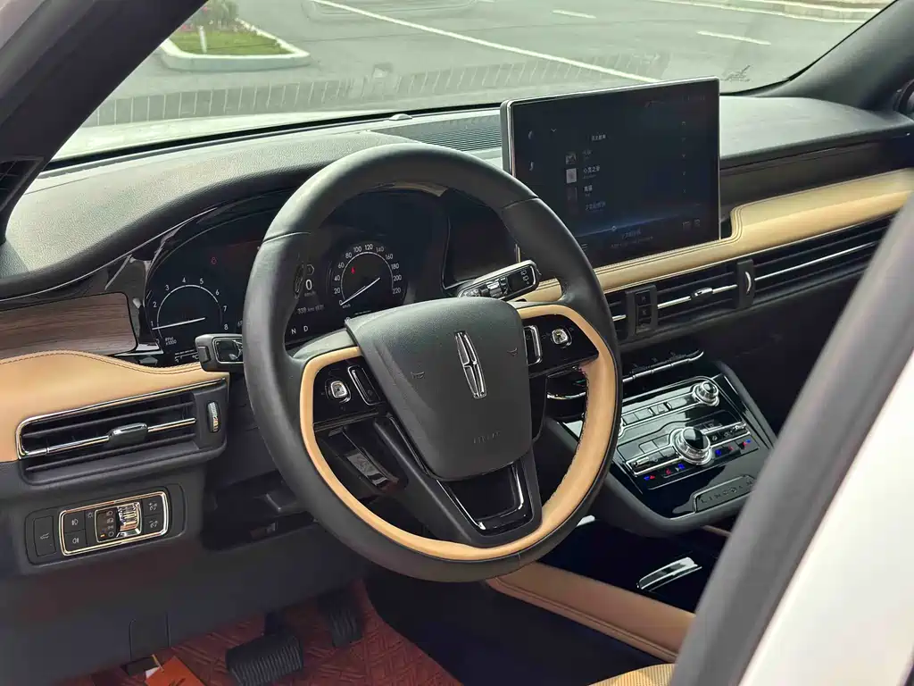 Adventurer 2021 2.0T Two-wheel drive Premium Edition купить на сайте DeffCars