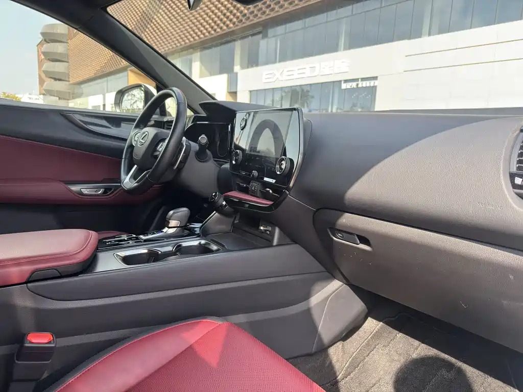 Lexus NX 2022 260 front-wheel drive Chuangyue Edition купить на сайте DeffCars
