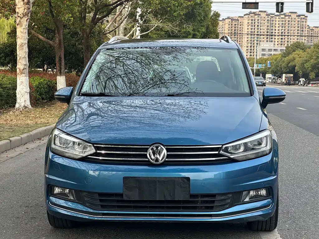 Touran 2016 Touran L 280TSI DSG Shuya Edition купить на сайте DeffCars