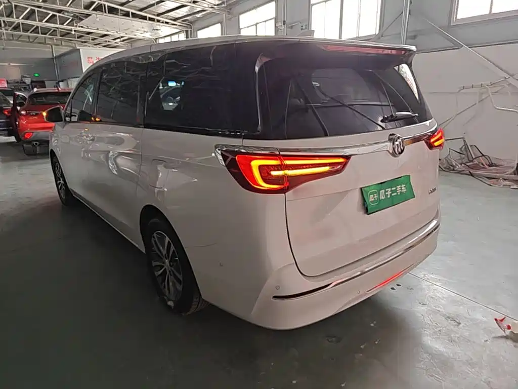 Buick GL8 2021 ES Lu Zun 653T Exclusive model купить на сайте DeffCars