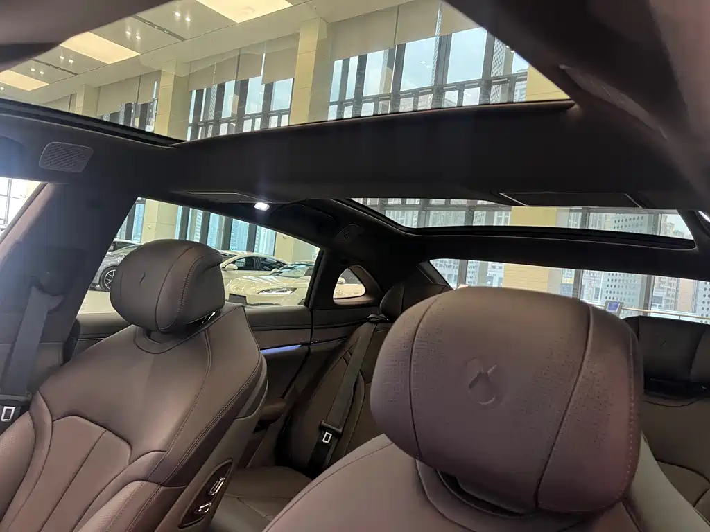 Denza Z9 2024 1100km four-wheel drive Max version купить на сайте DeffCars