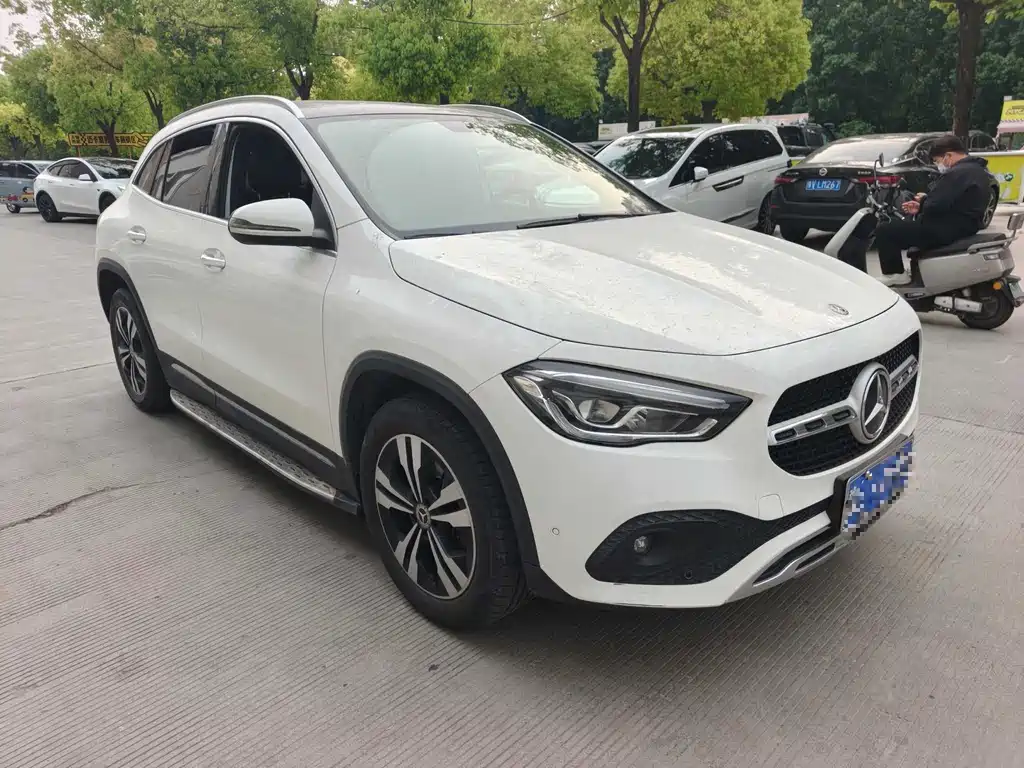 Mercedes-Benz GLA 2020 GLA 200 купить на сайте DeffCars