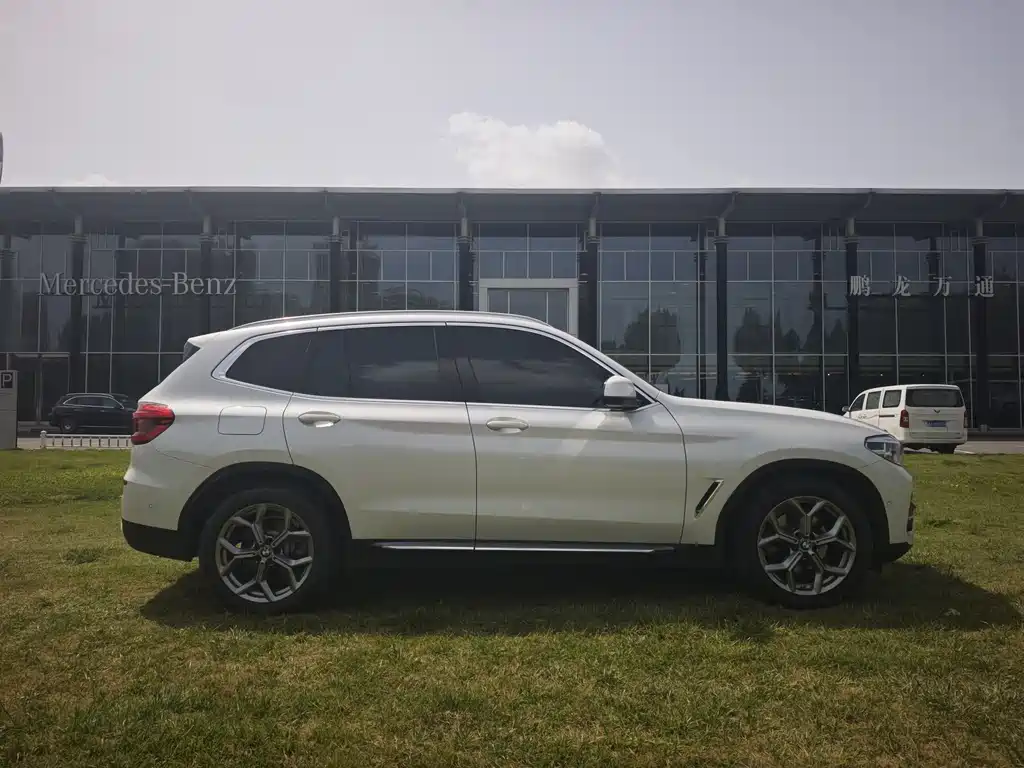 BMW X3 2021 xDrive28i Luxury Package купить на сайте DeffCars