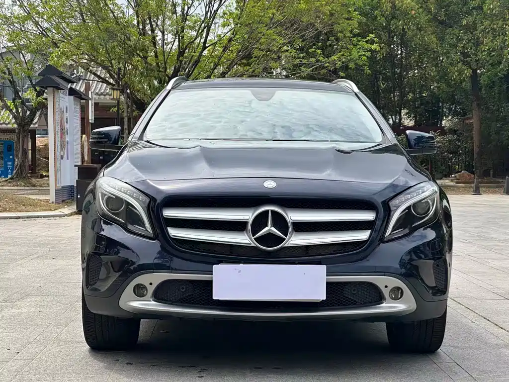 Mercedes-Benz GLA 2016 GLA 200 Fashion Model купить на сайте DeffCars