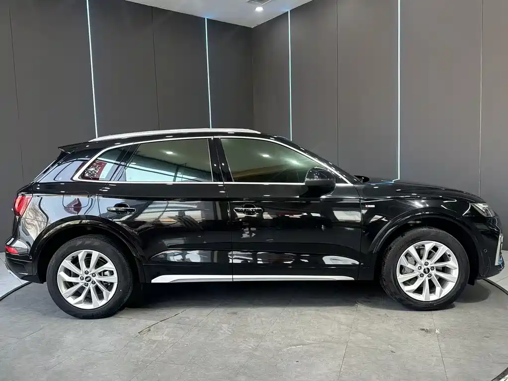Audi Q5L 2022 40T luxury and dynamic model купить на сайте DeffCars