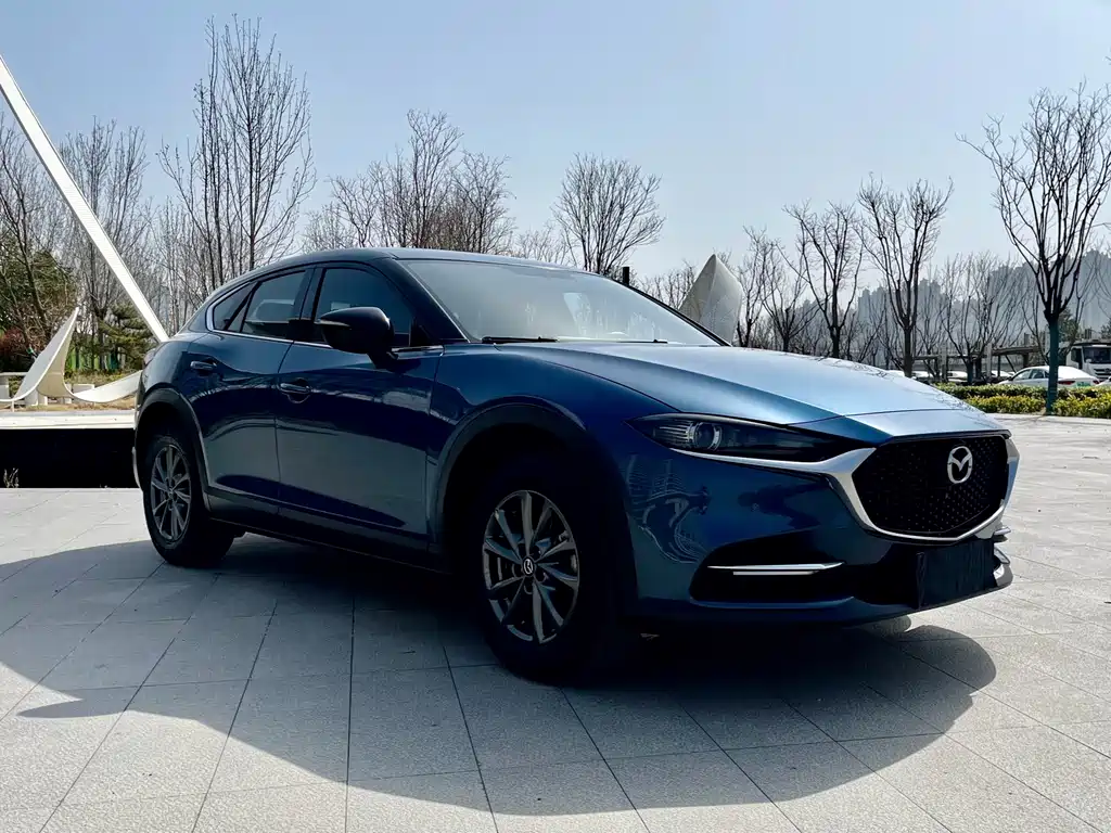 Mazda CX-4 2020 2.0L automatic two-wheel drive Blue Sky Vibrant Edition купить на сайте DeffCars