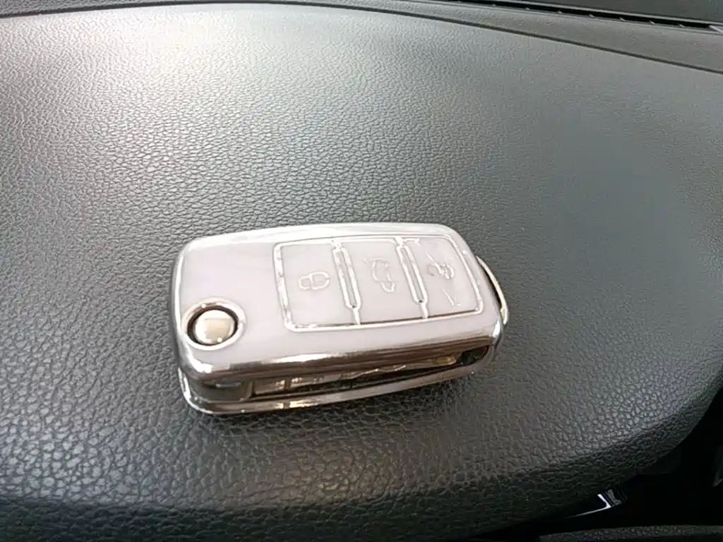 Sagitar 2018 180TSI DSG Premium Edition купить на сайте DeffCars