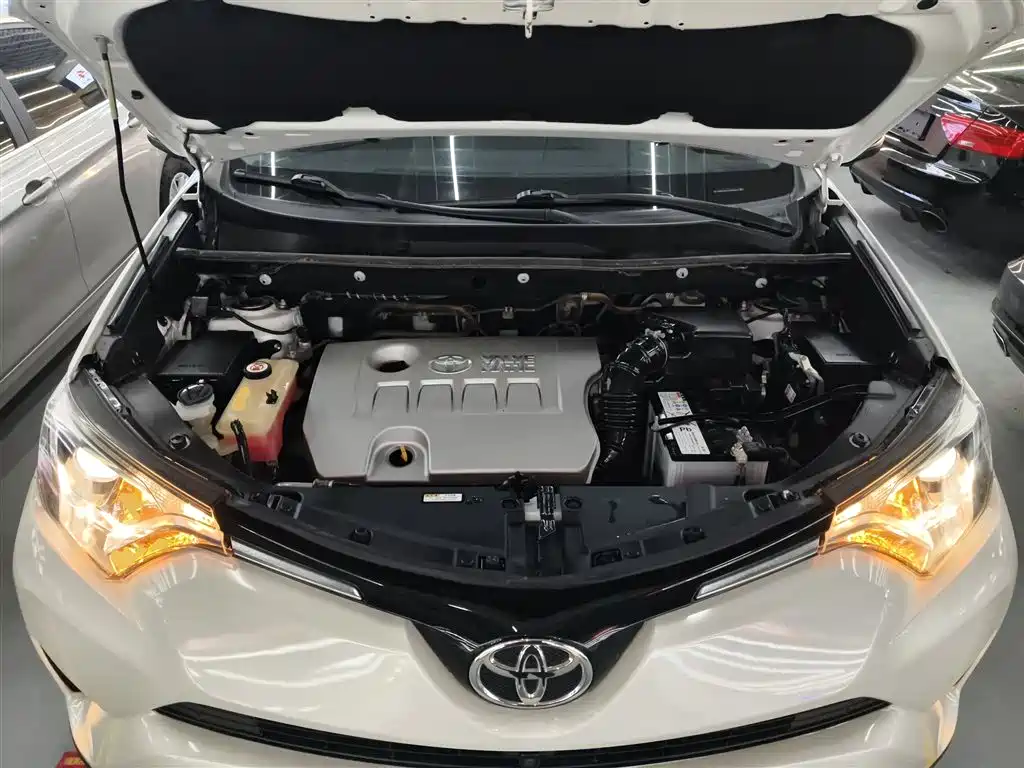 RAV4 Rongfang 2016 2.0L CVT two-wheel drive comfort version National V купить на сайте DeffCars