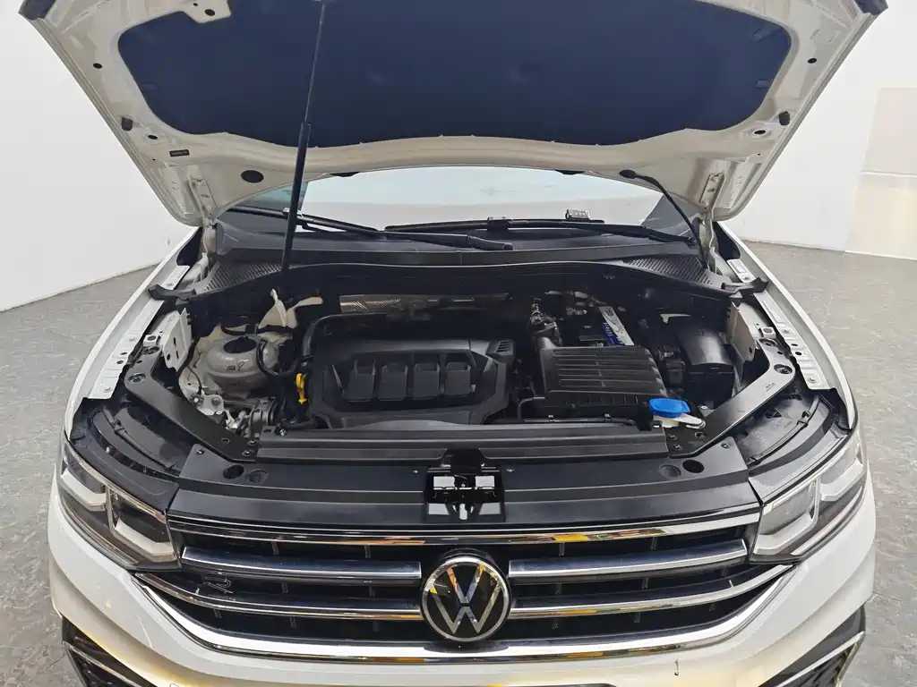 Tiguan L 2023 330TSI automatic two-wheel drive R-Line flagship version купить на сайте DeffCars