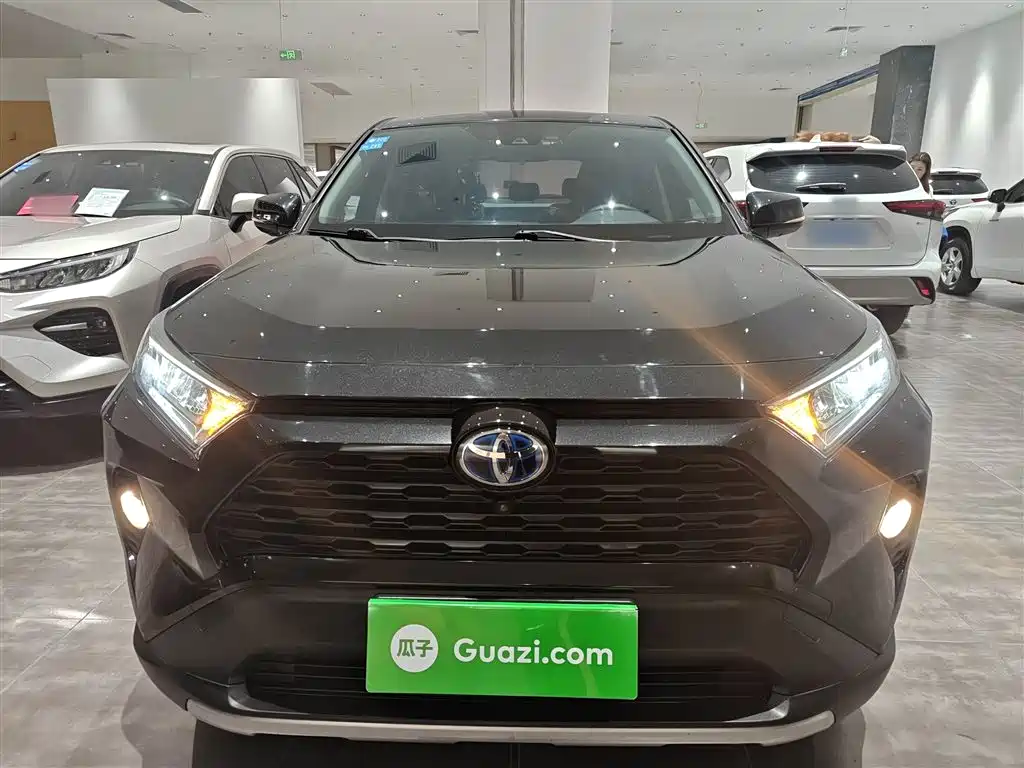 RAV4 Rongfang 2021 facelift dual engine 2.5L E-CVT two-wheel drive elite version купить на сайте DeffCars