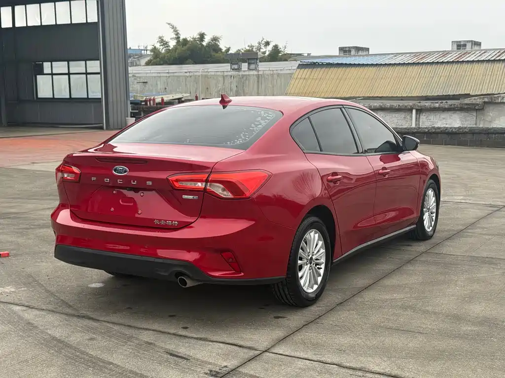 Focus 2019 Sedan EcoBoost 180 Automatic NeochaEDGE купить на сайте DeffCars