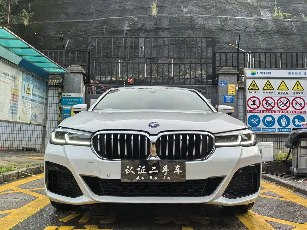 BMW 5 Series 2022 facelift 530Li leading M sports package купить на сайте DeffCars