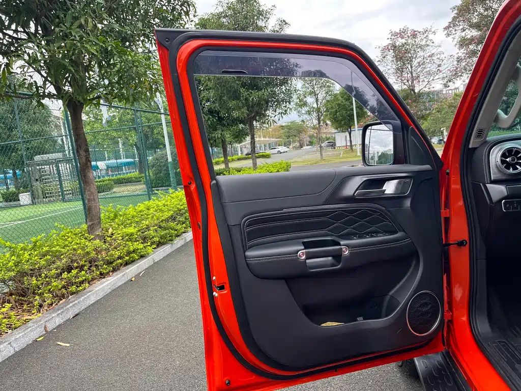 Tank 300 2021 Off-Road Version 2.0T Conqueror купить на сайте DeffCars