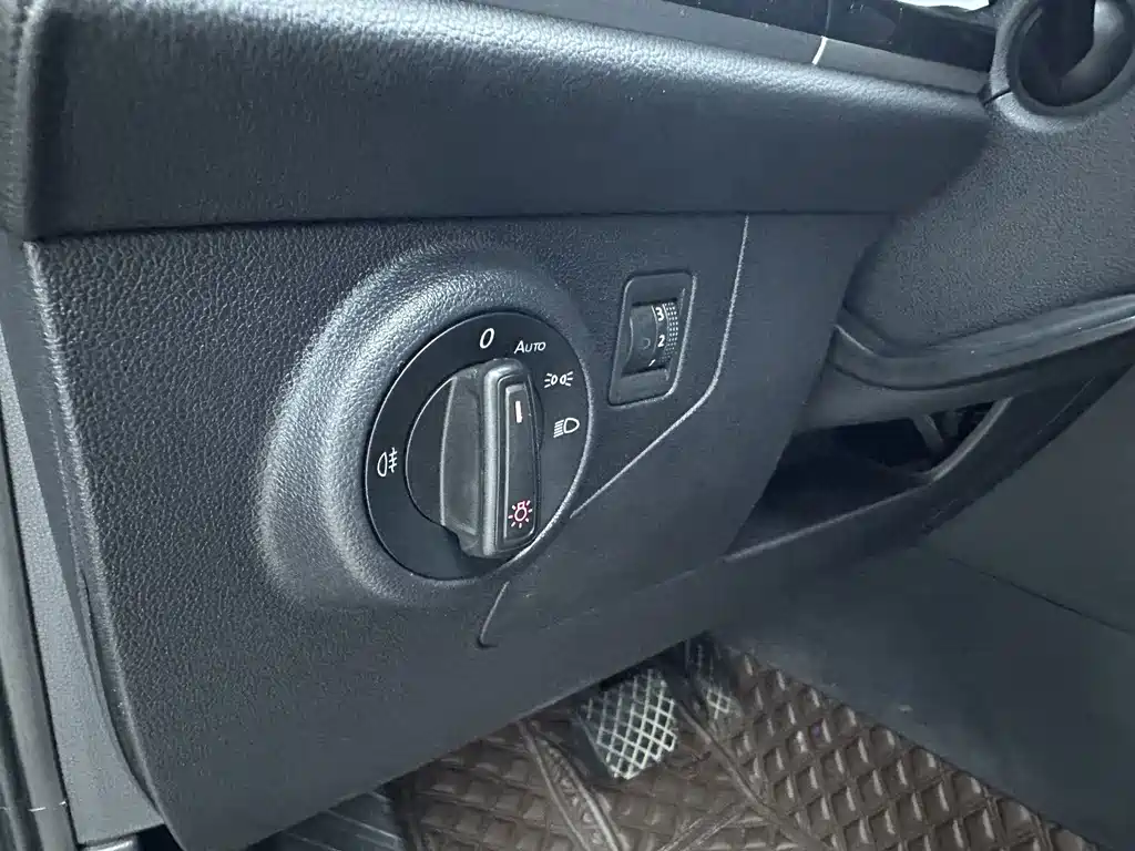 Jetta VS7 2022 Black Front 1.4T Automatic Delight Edition Pro купить на сайте DeffCars
