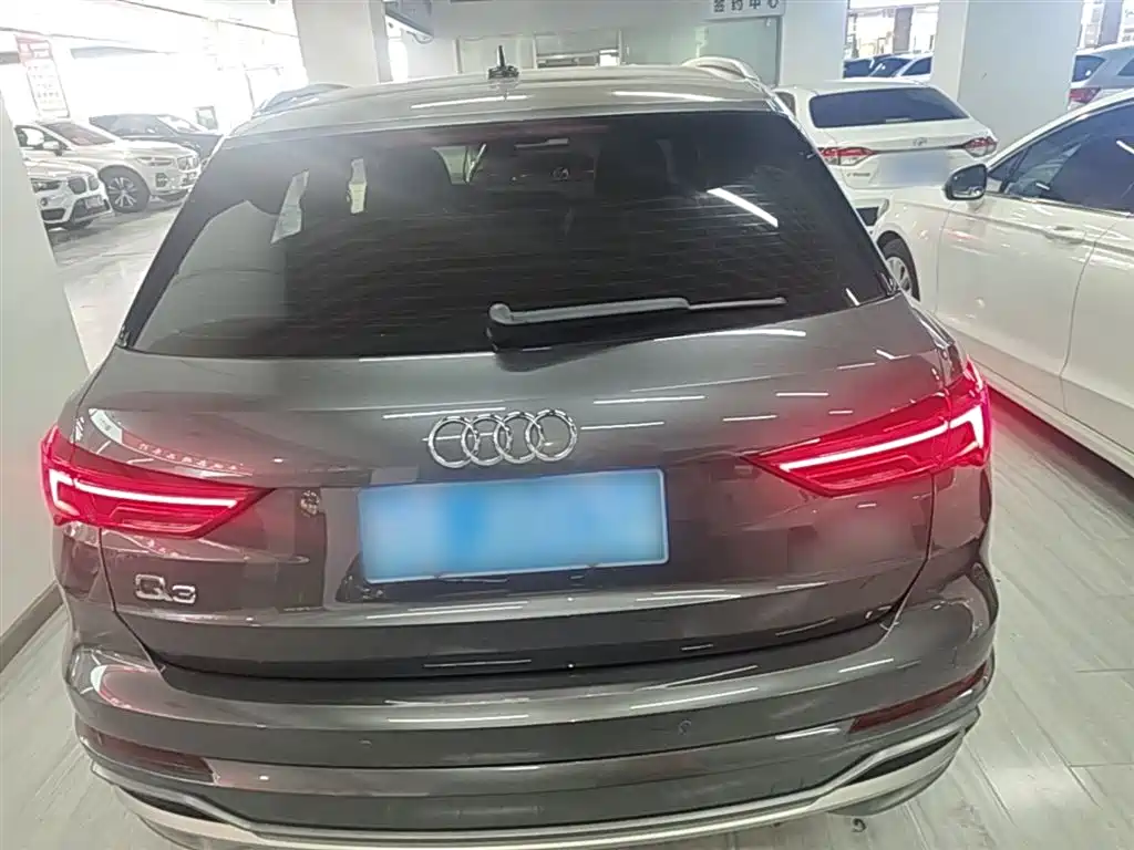 Audi Q3 2021 35 TFSI aggressive and dynamic купить на сайте DeffCars