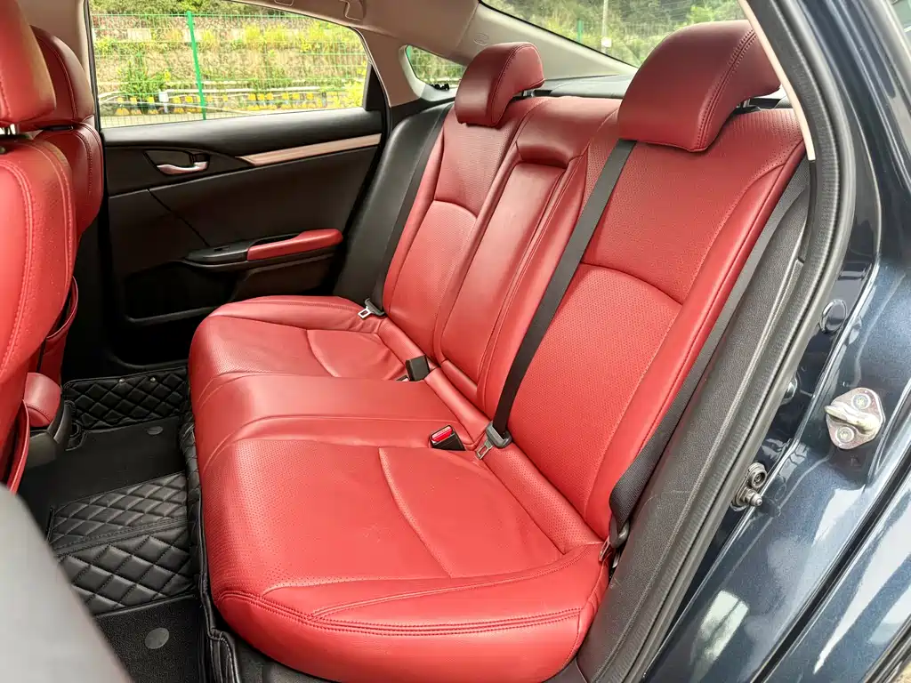 Civic 2019 220TURBO CVT Dynamic Edition National V купить на сайте DeffCars