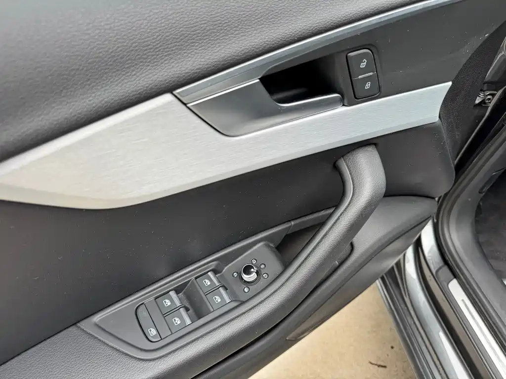 Audi A4L 2020 40 TFSI Fashionable and Dynamic купить на сайте DeffCars