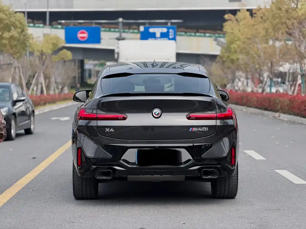 BMW X4 M40i 2022 M40i купить на сайте DeffCars