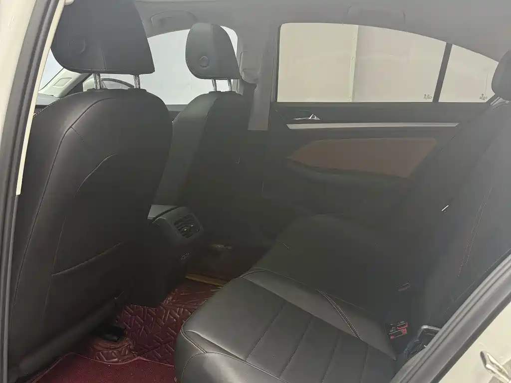 Bora 2023 model 200TSI DSG Yuexing PRO version купить на сайте DeffCars