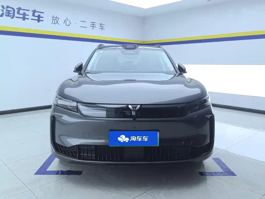 Lantu FREE 2025 FREE+ four-wheel drive Qiankun version купить на сайте DeffCars