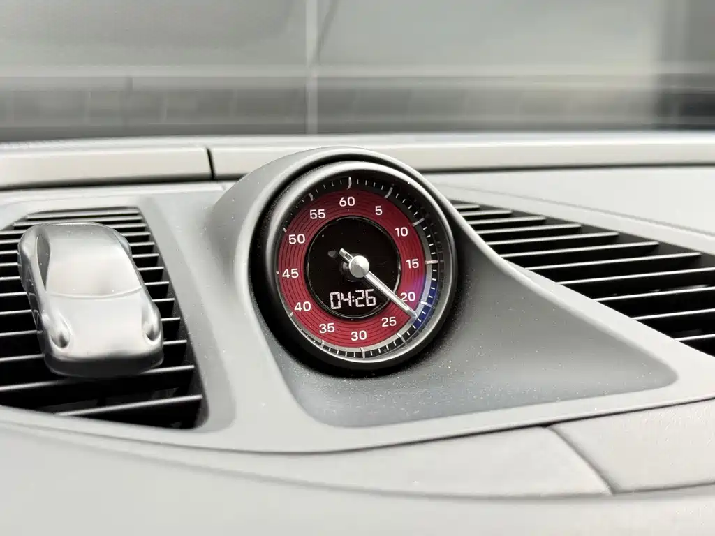 Macan New Energy 2024 4 купить на сайте DeffCars