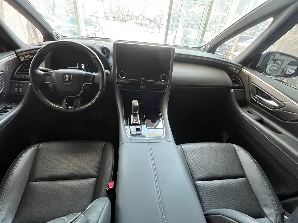 Wilfa 2024 Crown Dual Engine 2.5L Supreme Executive Edition купить на сайте DeffCars