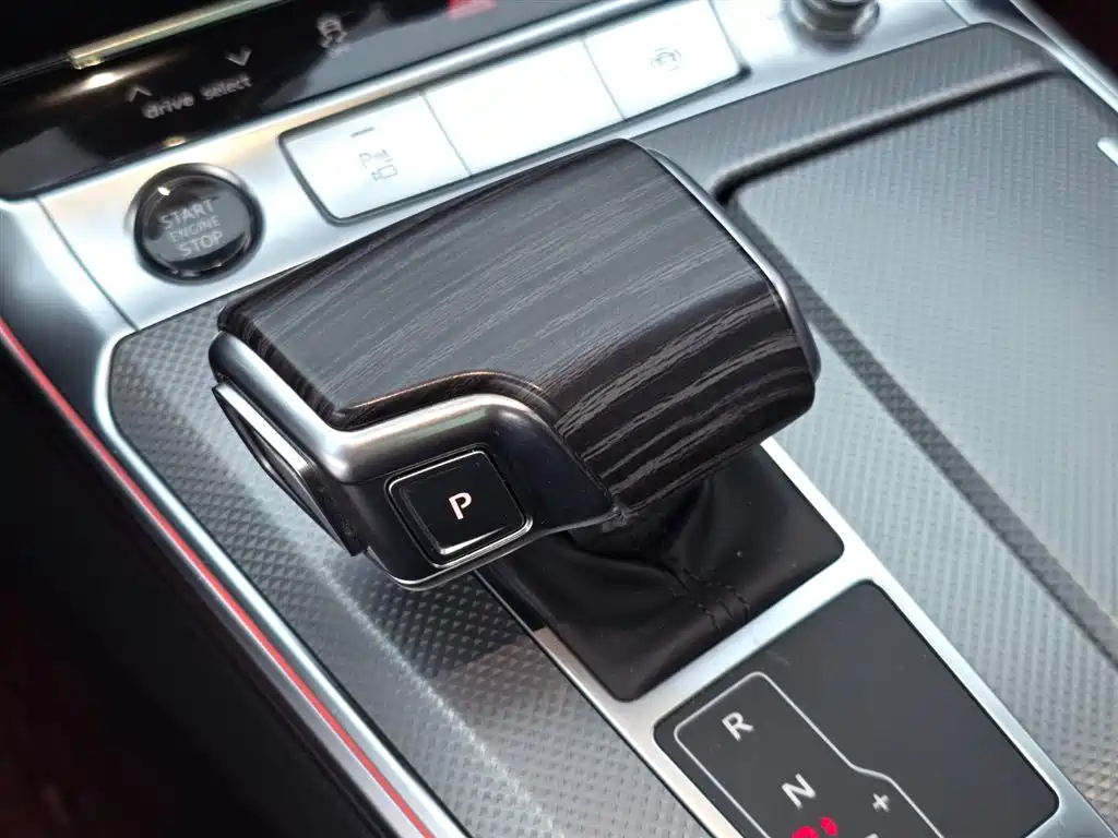 Audi A6L 2024 45 TFSI Premium Dynamic Model купить на сайте DeffCars