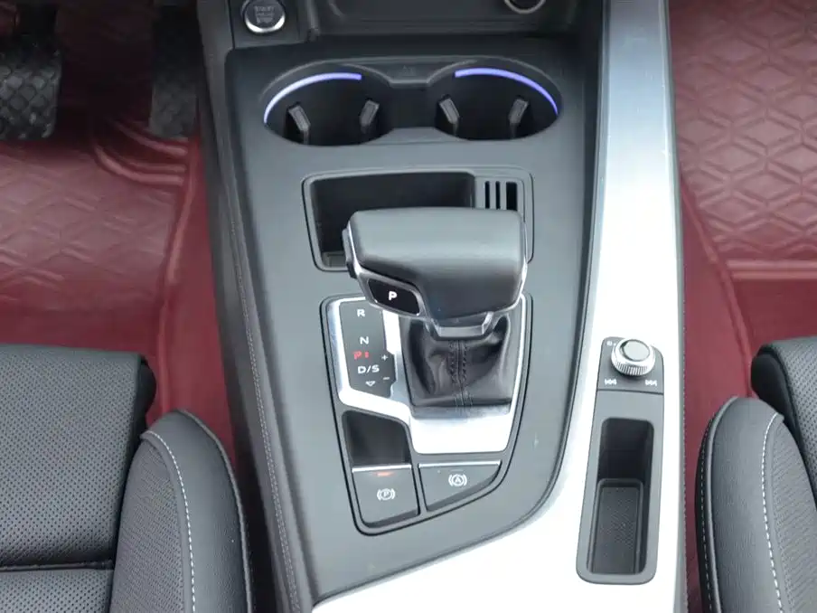Audi A4L 2022 40 TFSI luxury and dynamic model купить на сайте DeffCars