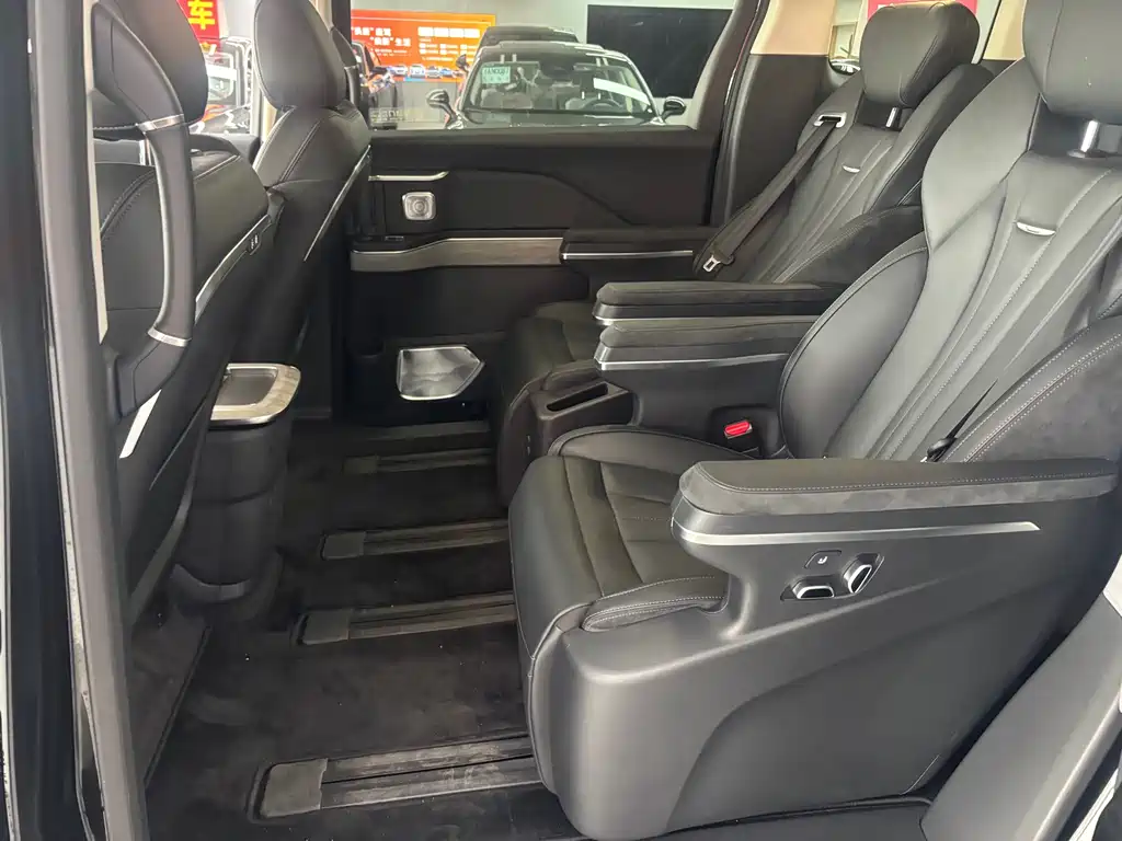 Hongqi HQ9 PHEV 2024 2.0T four-wheel drive business version купить на сайте DeffCars