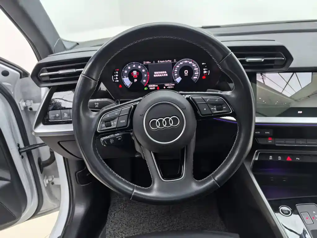 Audi A3 2024 Sportback 35 TFSI stylish and sporty купить на сайте DeffCars