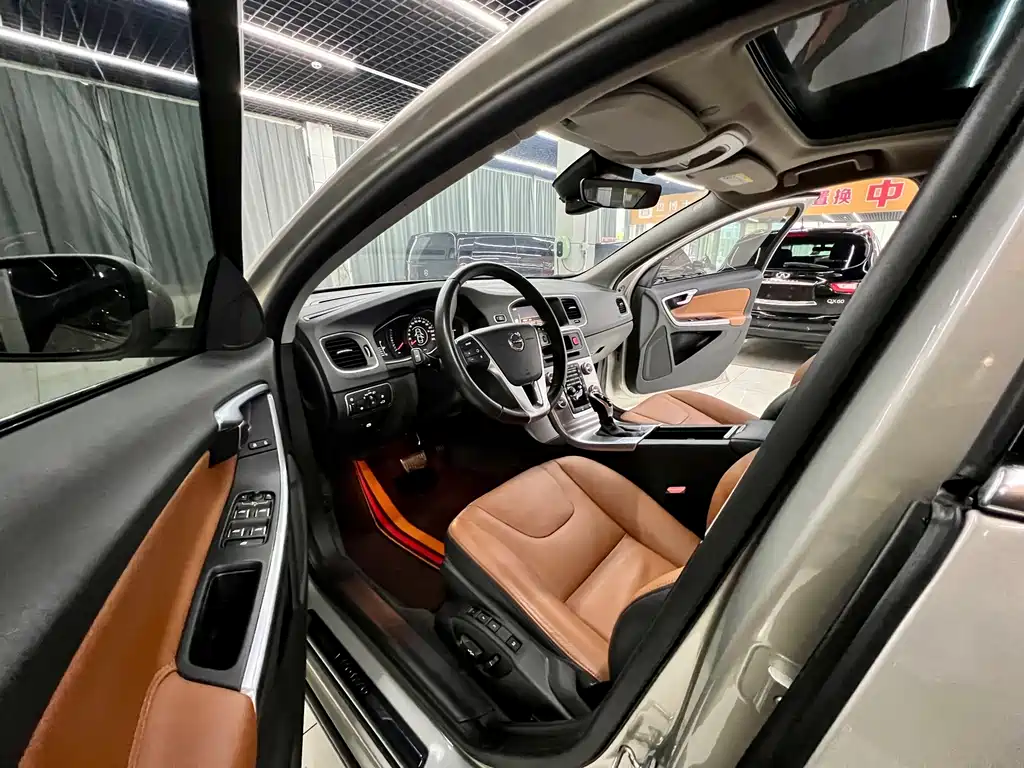 Volvo S60 2019 S60L T3 Smart Edition купить на сайте DeffCars