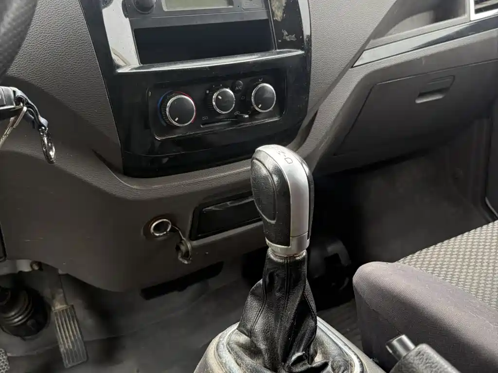 Yufeng EM26 2023 high-end version 41.86kWh CATL купить на сайте DeffCars