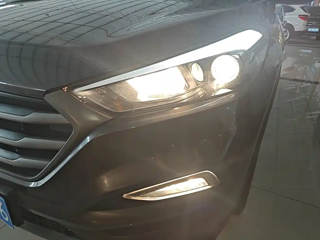 Tucson 2015 1.6T Dual Clutch 2WD Smart купить на сайте DeffCars