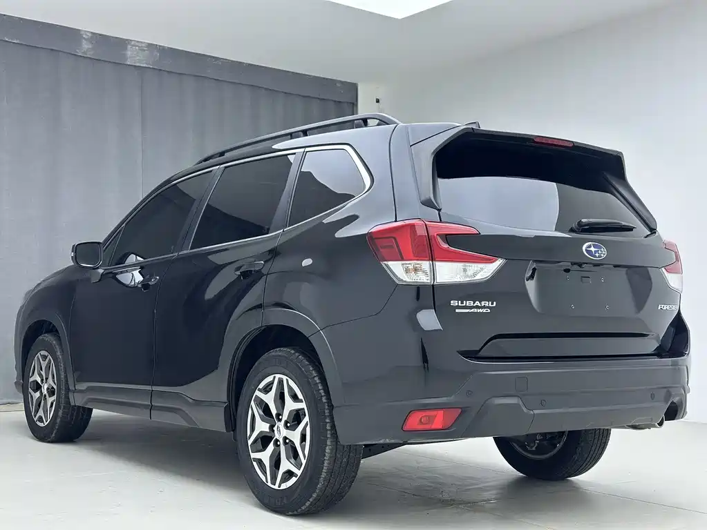 Forester 2022 2.0i AWD Deluxe Edition EyeSight купить на сайте DeffCars