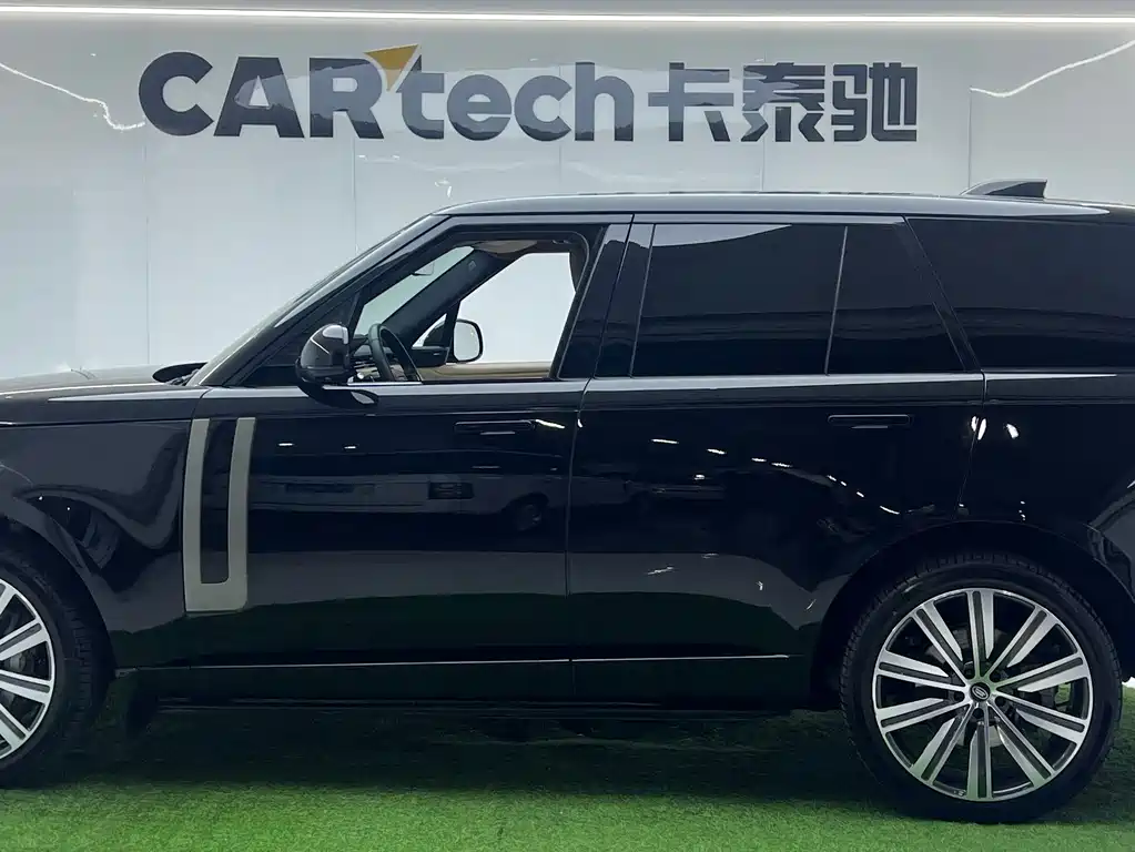 Range Rover 2024 3.0 L6 360PS Grand Edition купить на сайте DeffCars