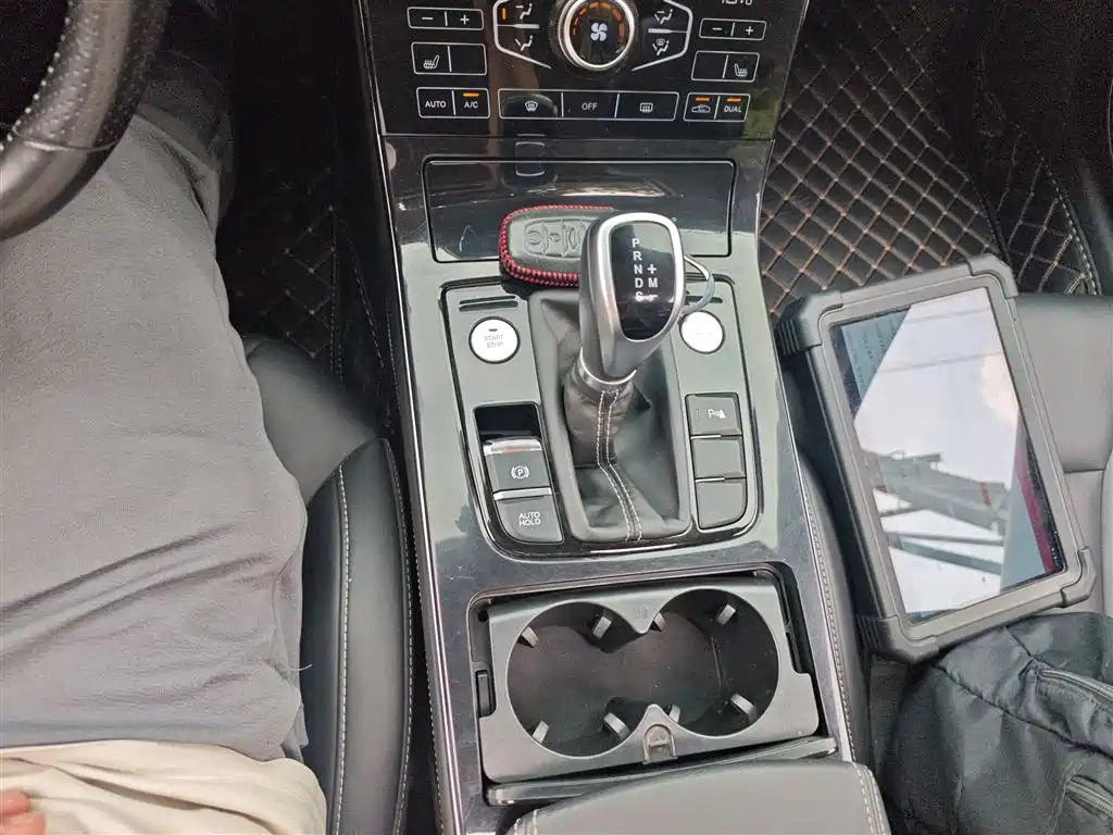 Hongqi H5 2019 30TD Zhilianyun Dynamic Edition купить на сайте DeffCars
