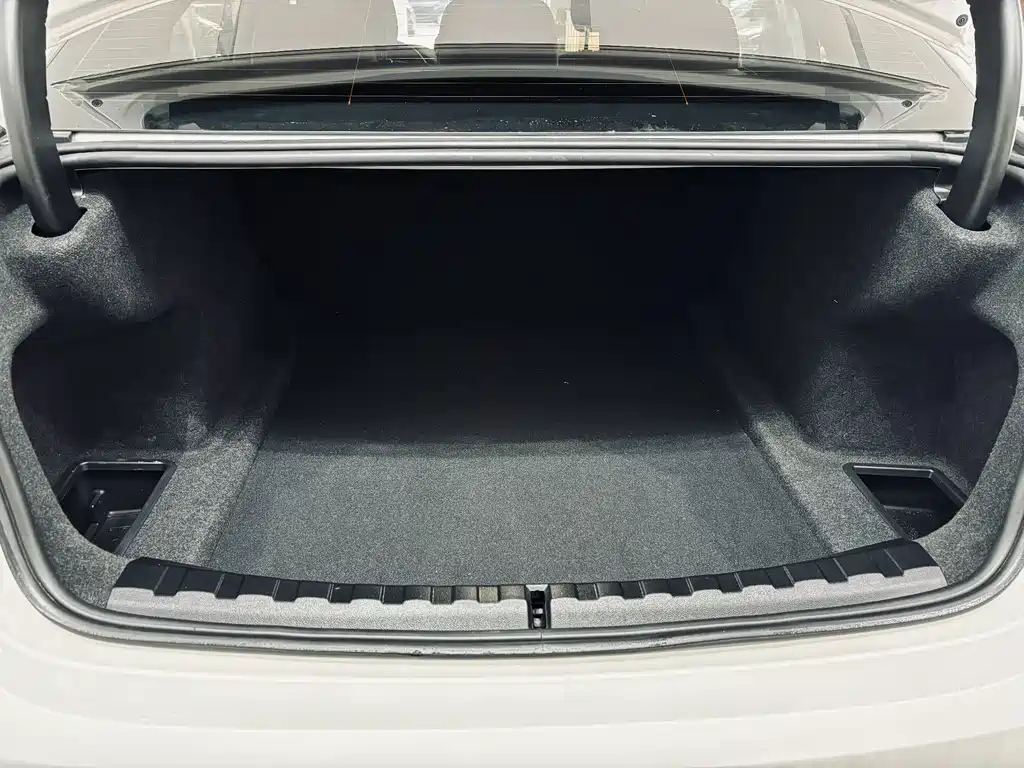 BMW 3 Series 2021 facelift 325Li M Sports Package купить на сайте DeffCars