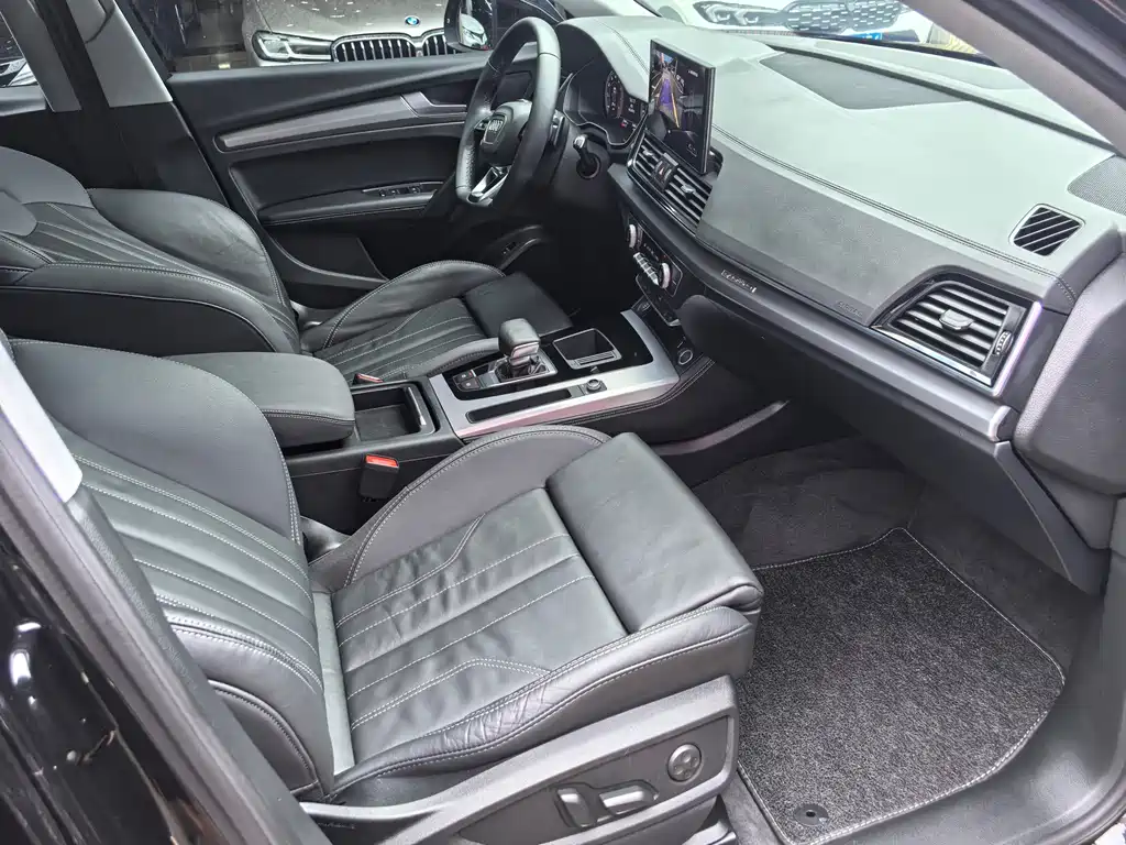 Audi Q5L 2022 40T fashionable and dynamic model купить на сайте DeffCars