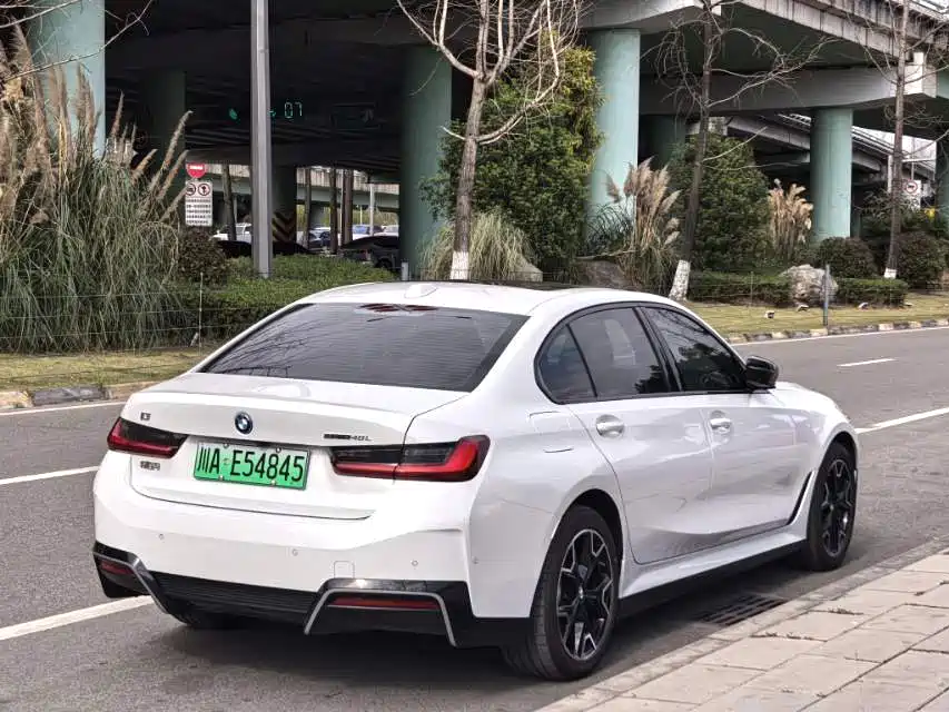 BMW i3 2025 eDrive 40L Night Package купить на сайте DeffCars