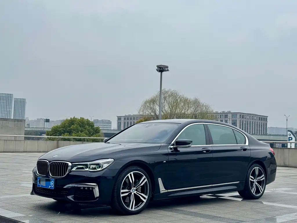 BMW 7 Series 2018 740Li xDrive Exclusive Excellence Package купить на сайте DeffCars