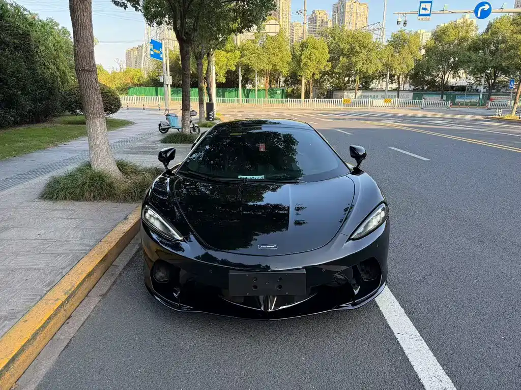 McLaren GT 2023 4.0T standard model купить на сайте DeffCars