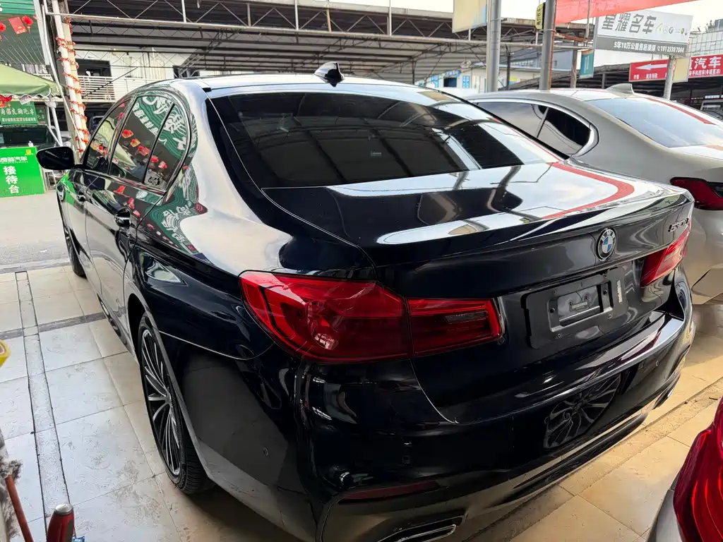 BMW 5 Series 2019 facelift 530Li leading M sports package купить на сайте DeffCars