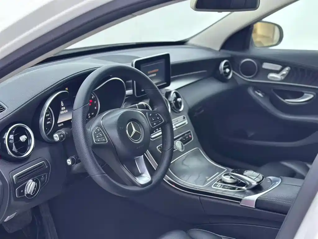 Mercedes-Benz C-Class 2020 C 260 L Sports Edition купить на сайте DeffCars