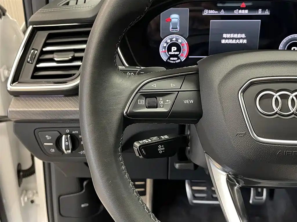 Audi Q5L 2024 40 TFSI luxury and dynamic model купить на сайте DeffCars