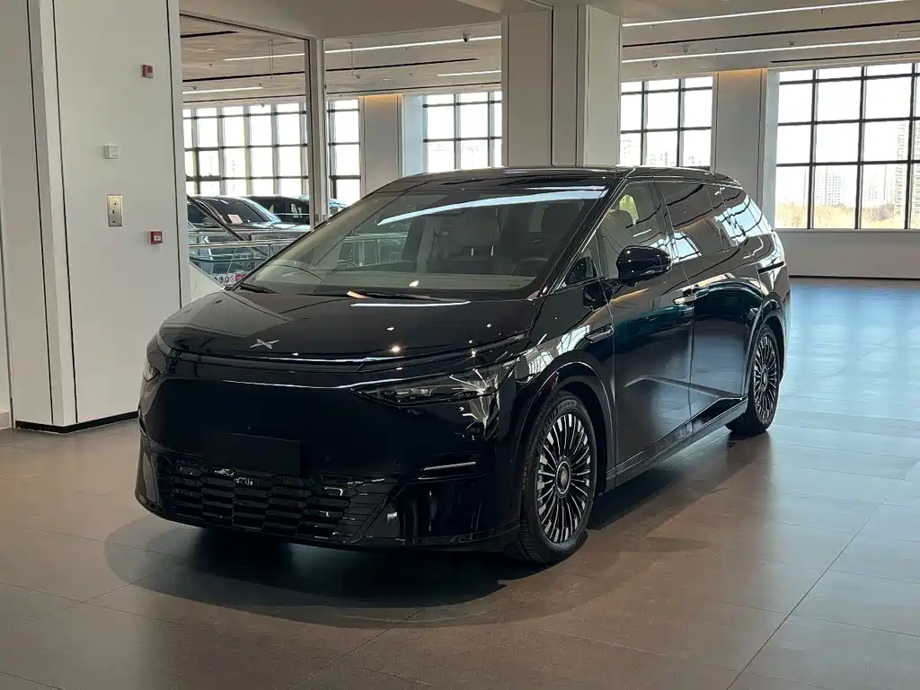 Xpeng X9 2025 pure electric 740 long battery life Max купить на сайте DeffCars