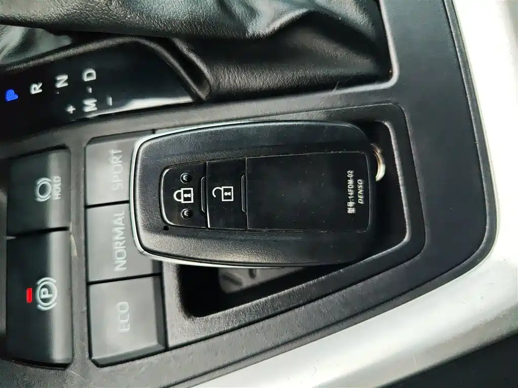Wilanda 2022 2.0L CVT two-wheel drive luxury PLUS version купить на сайте DeffCars