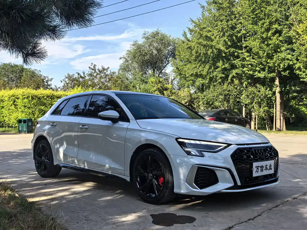 Audi A3 2023 Sportback 35 TFSI stylish and sporty купить на сайте DeffCars