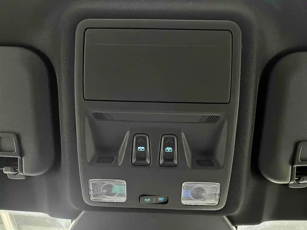 Ruiji 2024 EcoBoost 245 four-wheel drive ST-Line Pro купить на сайте DeffCars